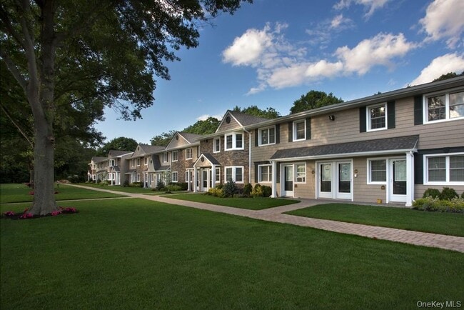 Building Photo - 304 Tudor Ln Unit 304
