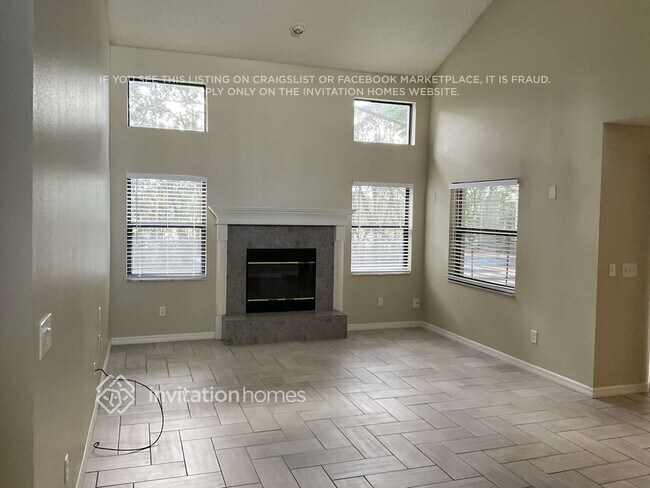 Photo - 1011 Surge Ct