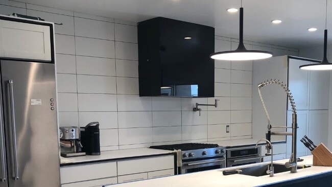 Photo - 250 Wilson Ave Apartment