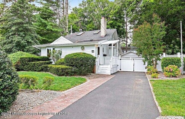 Photo - 214 Cliftwood Rd