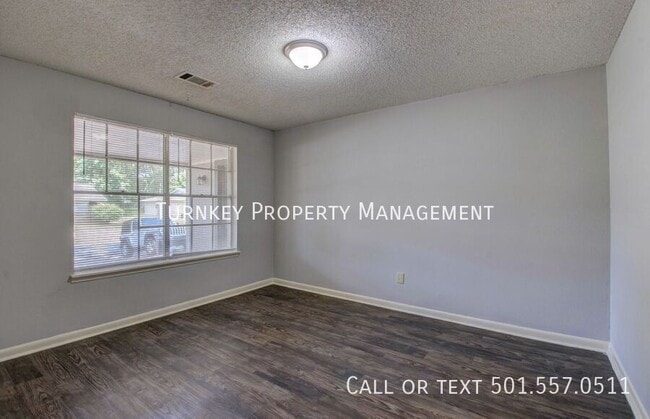 Photo - 2 E Laramie Dr Unit B