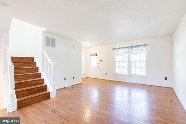 Photo - 6 Sandview Ct