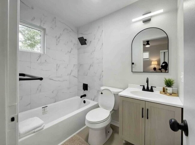 Photo - 347 Ware Blvd