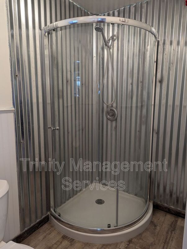 Photo - 395 Gina Cir