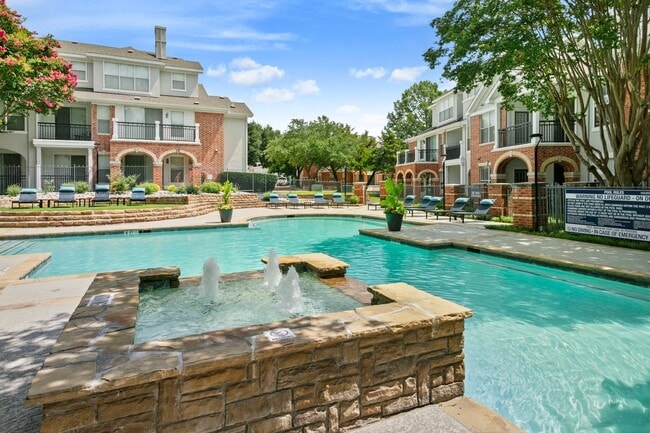 The amenity offerings of Windsor at Legacy has been tailored to serve all of your daily lifestyle needs.