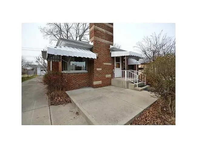 Building Photo - 1436 N Hawthorne Ln Rental