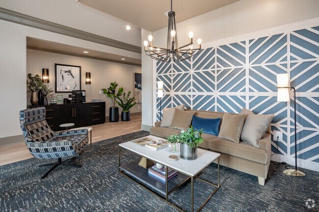 Resident Clubhouse - Landmark Apartments- TN