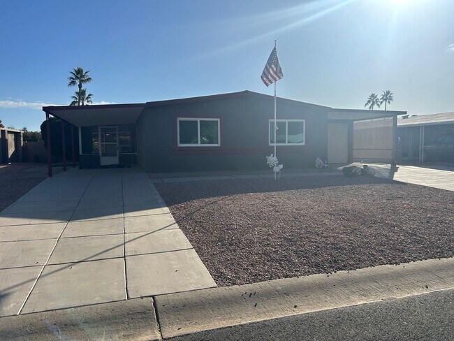 Photo - Long term 3 bedroom home in sun lakes