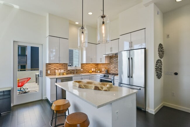 Photo - SF Shipyard - 3 BR, 2.5 BA Townhouse 1,437 Sq. Ft. - 3D Virtual Tour, 2-Car Garage