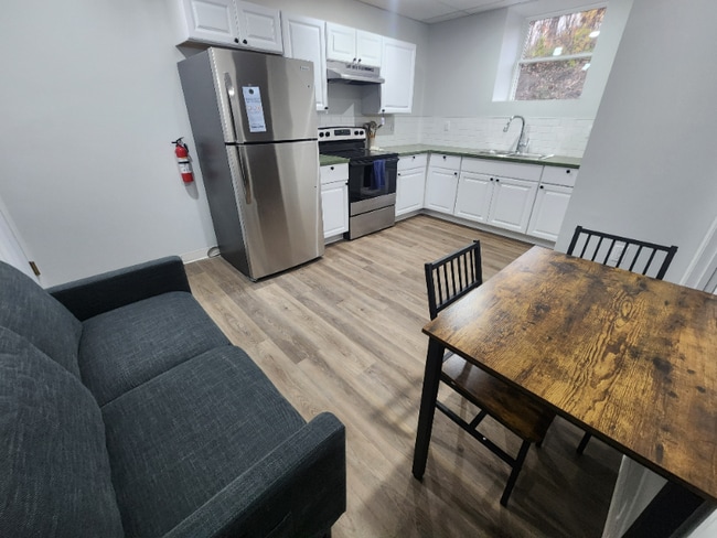 Photo - 151 S Main St Unit B4