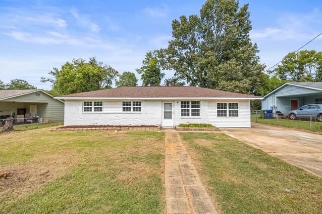 Building Photo - 14002 Creely Dr SW Rental