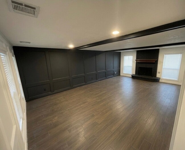 Building Photo - 5910 Bent Tree Ct