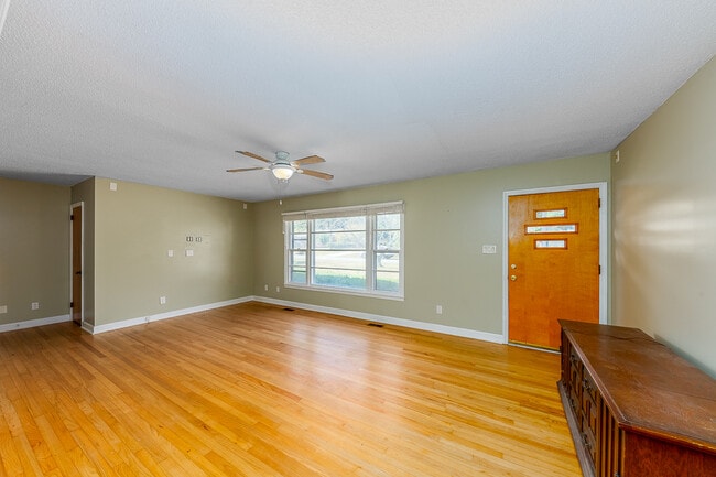 Photo - 1009 Park Dr