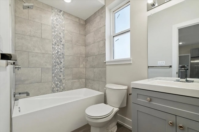 Photo - 723 N 35th St Condo