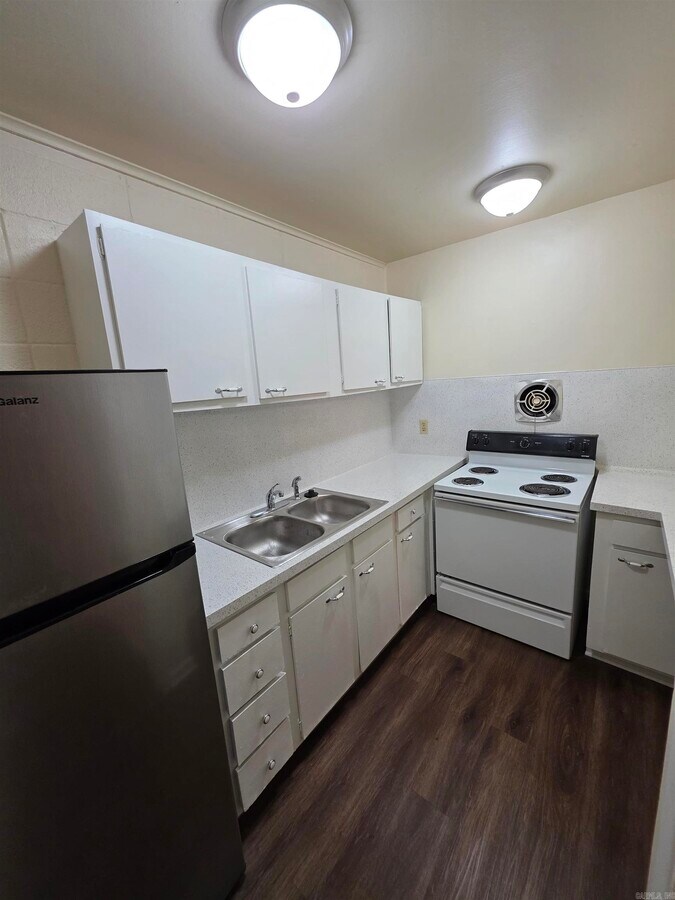 Photo - 123 N Polk St Unit 11