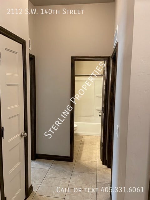 Photo - 2112 SW 140th St