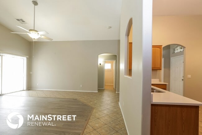 Photo - 12409 W Apache St