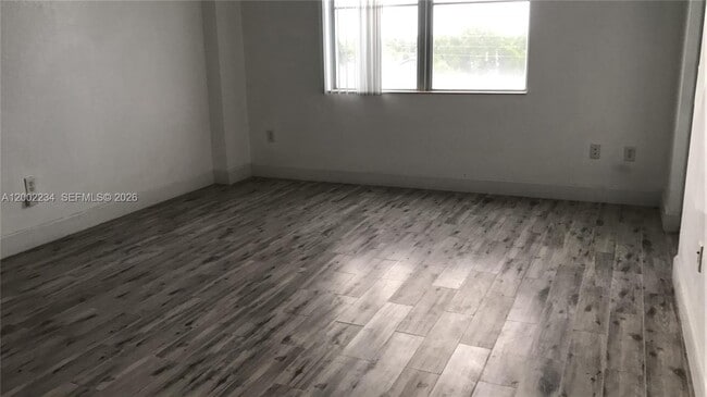 Photo - 1830 Radius Dr Unit 407