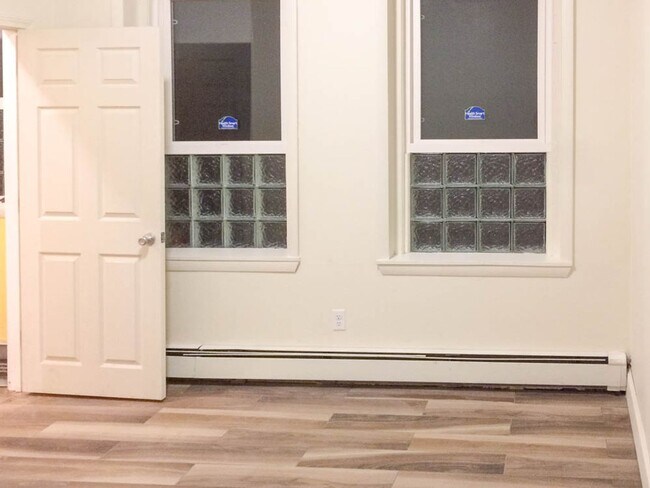 Photo - ALLSTON 4 BED/2 BATH ON CHESTER ST - LAUND...