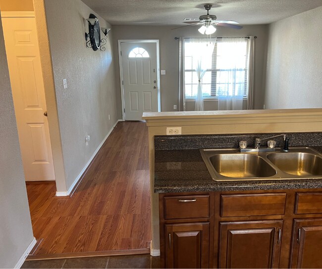 Photo - 221 Regency Dr