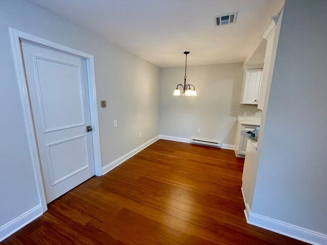 293B Sharon Way