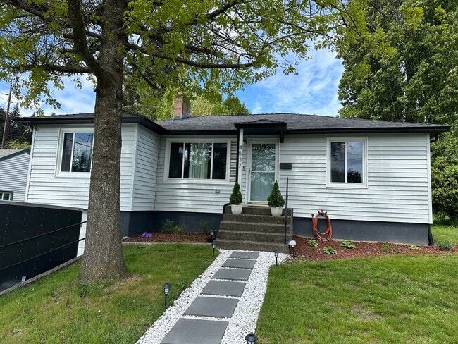 Building Photo - 4537 S 11th St