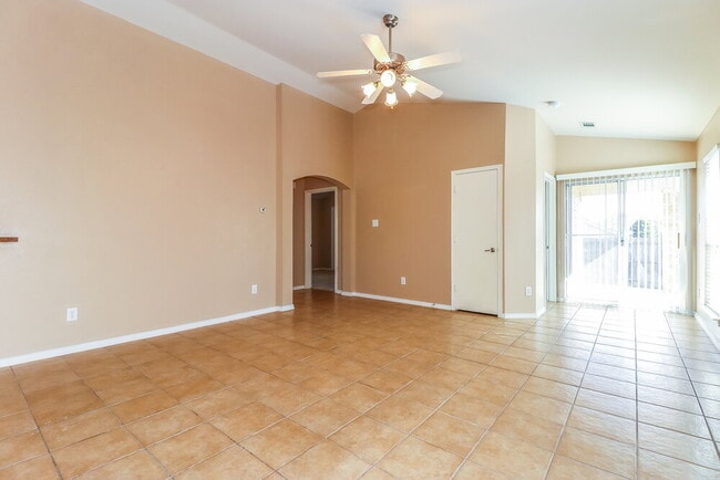 Photo - 6440 Regina Dr