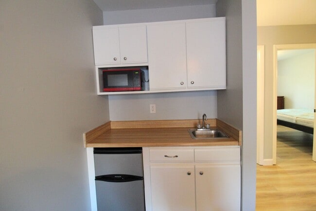 Photo - 1320 Bradley Dr