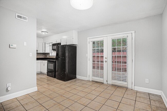 Photo - Must see 3BR/2.5BA Condo In Union City!