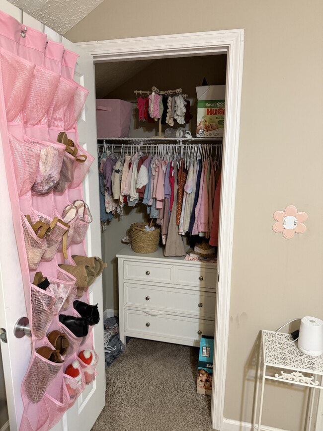 Photo - 275 Lost River Ln