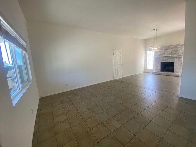 Photo - 10501 Delicado Pl NE