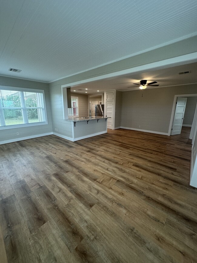 Photo - 12201 Emshoff Rd