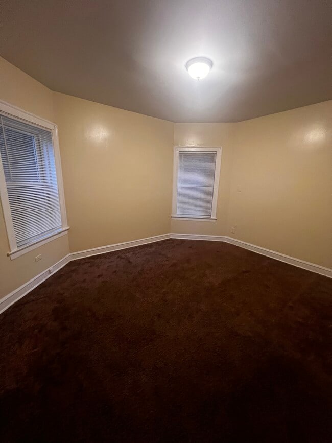 Photo - 7219 S Ridgeland Ave Apartments Unit 1
