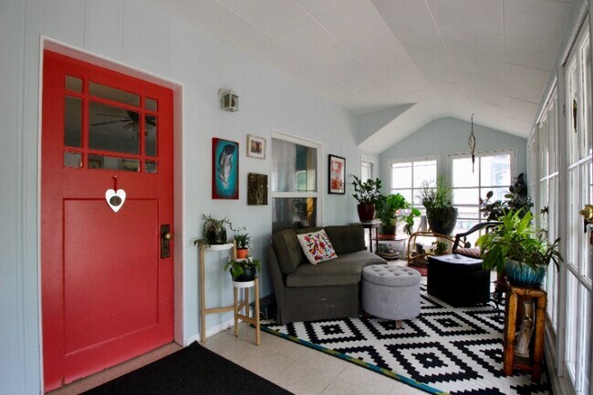 Photo - 3070 S Pennsylvania St