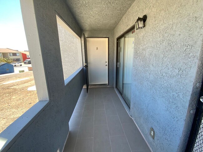 6994 Issac Ave Unidad A