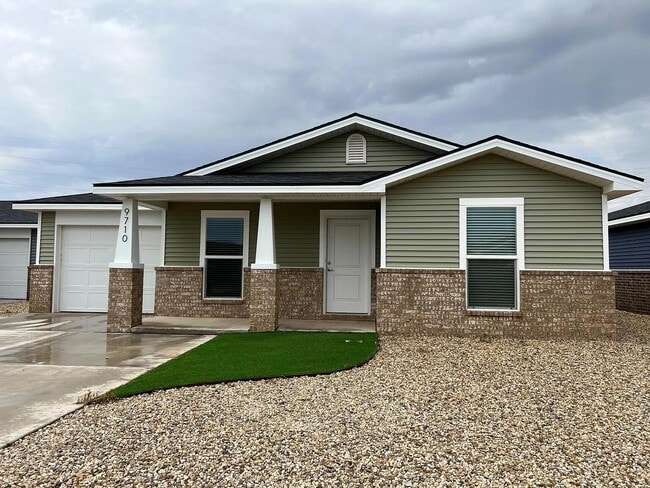 Building Photo - 9709 Trenton Ave