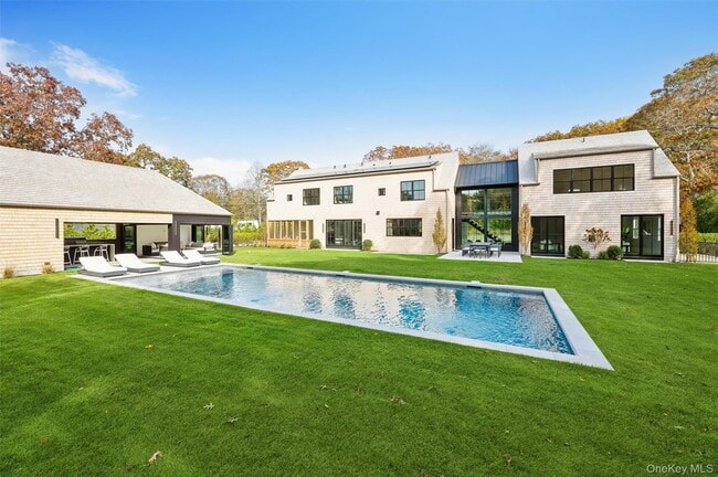 Photo - 510 Abrahams Path