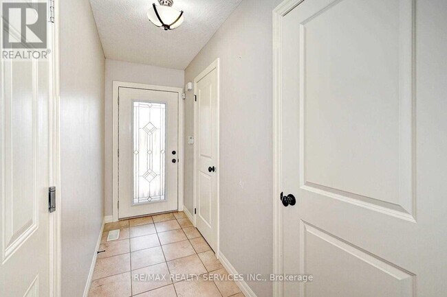 Photo - 130 Rochefort St.