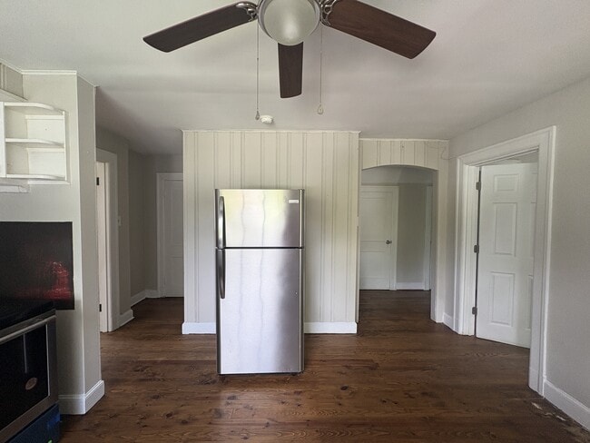 Photo - 142 Grove Ave