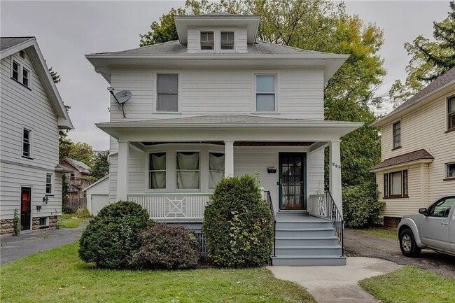 Building Photo - 282 Roxborough Rd Unit 1