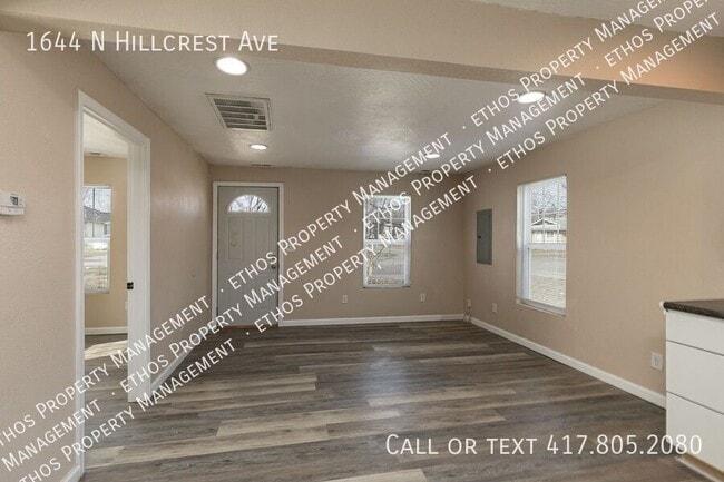 Photo - 1644 N Hillcrest Ave
