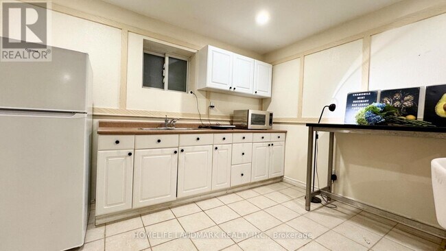Photo - 29 W Borough St