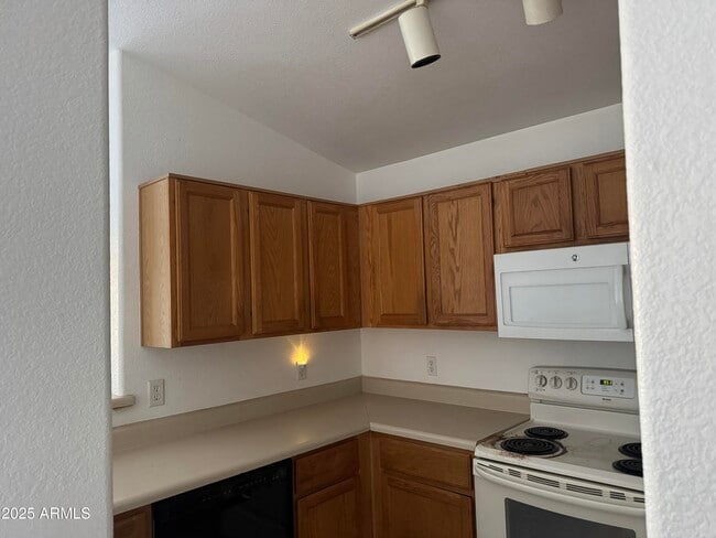 Photo - 726 S Nebraska St