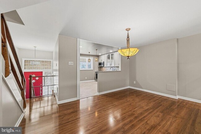 Photo - 1135 W Thompson St