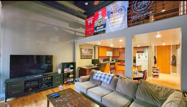 Photo - 211 E Ohio St Unit 319