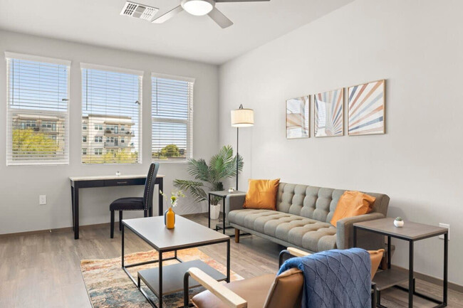 Building Photo - 7200 N 91st Ave Unit ID1014538P Rental