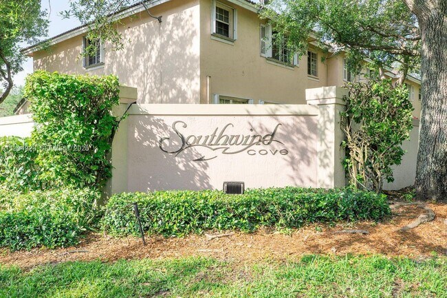 Building Photo - 3951 NW 92nd Ave