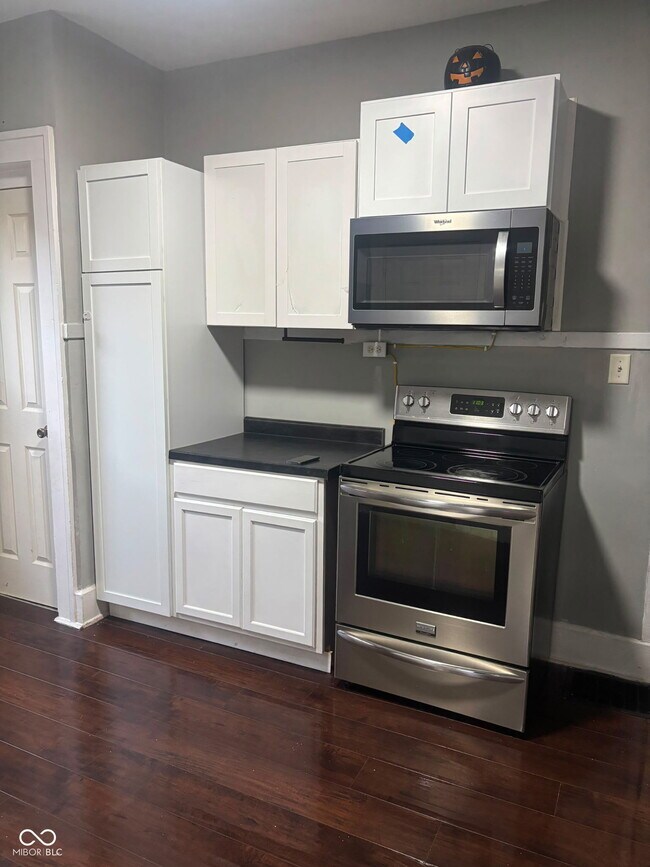 Photo - 417 N Gladstone Ave