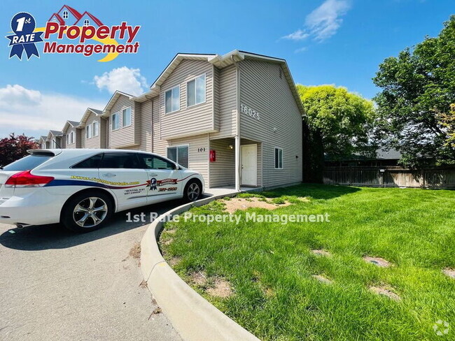 Building Photo - 16025 N 19th St Unit #103 Rental