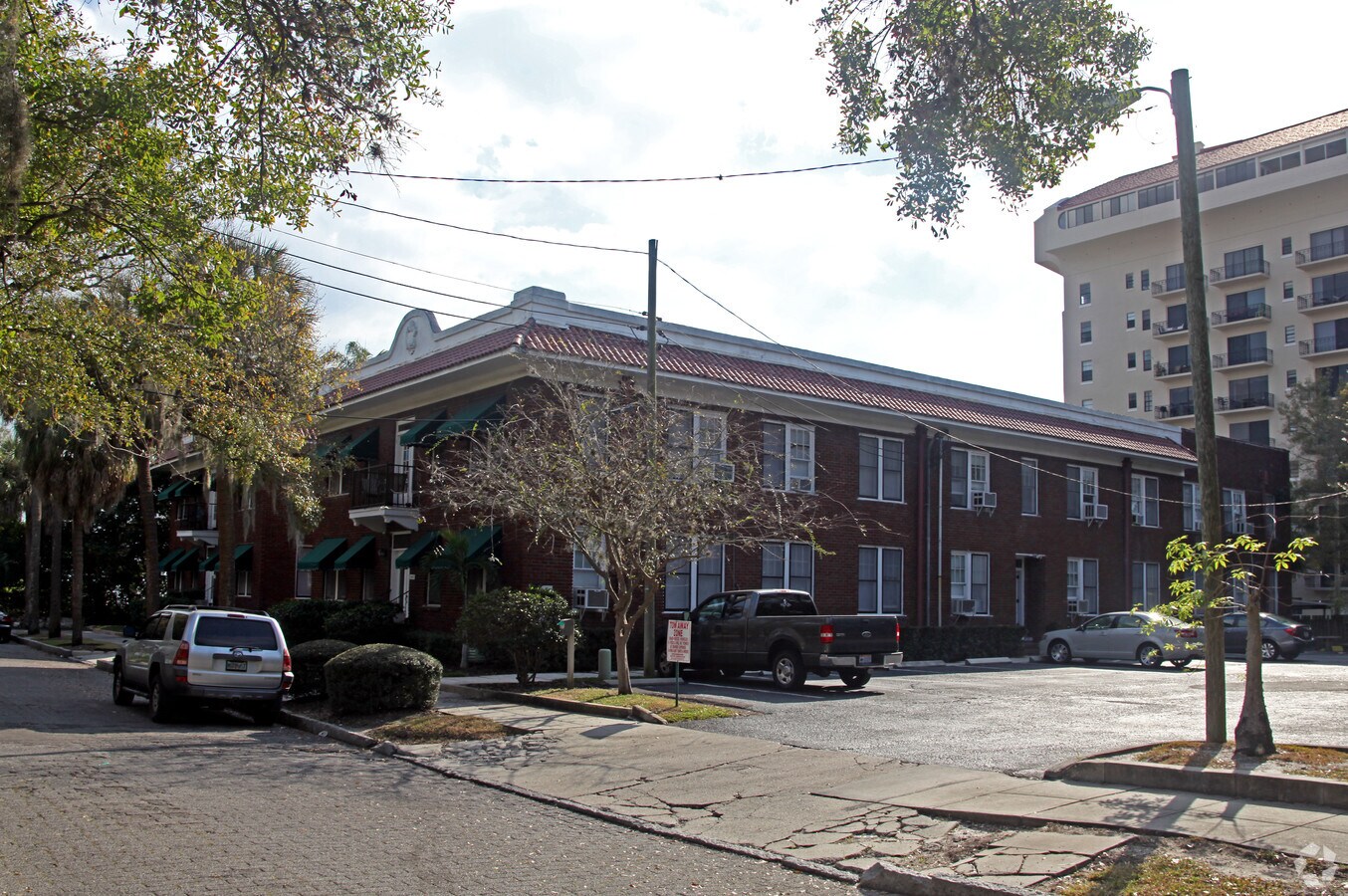 De Soto Apartments Tampa, FL